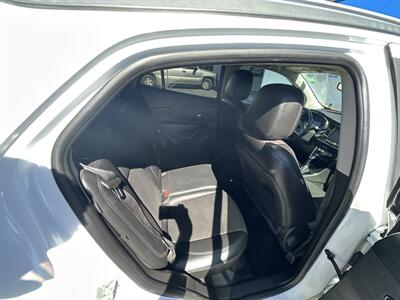 2020 Buick Encore Preferred   - Photo 12 - 
