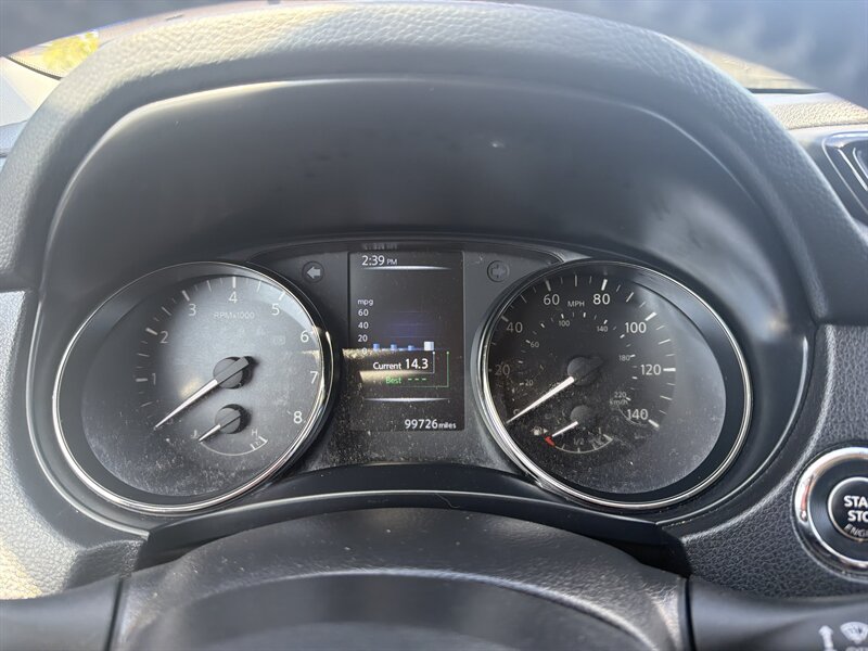 2017 Nissan Rogue SV - Photo 8 - National City, CA 91950