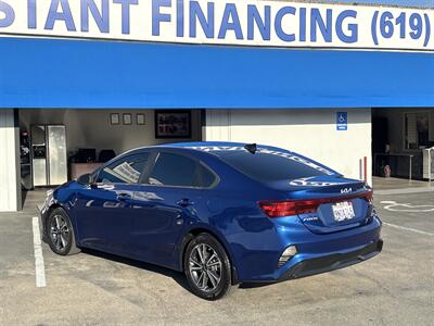 2022 Kia Forte LXS - Photo 3 -