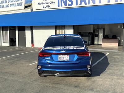 2022 Kia Forte LXS - Photo 4 -