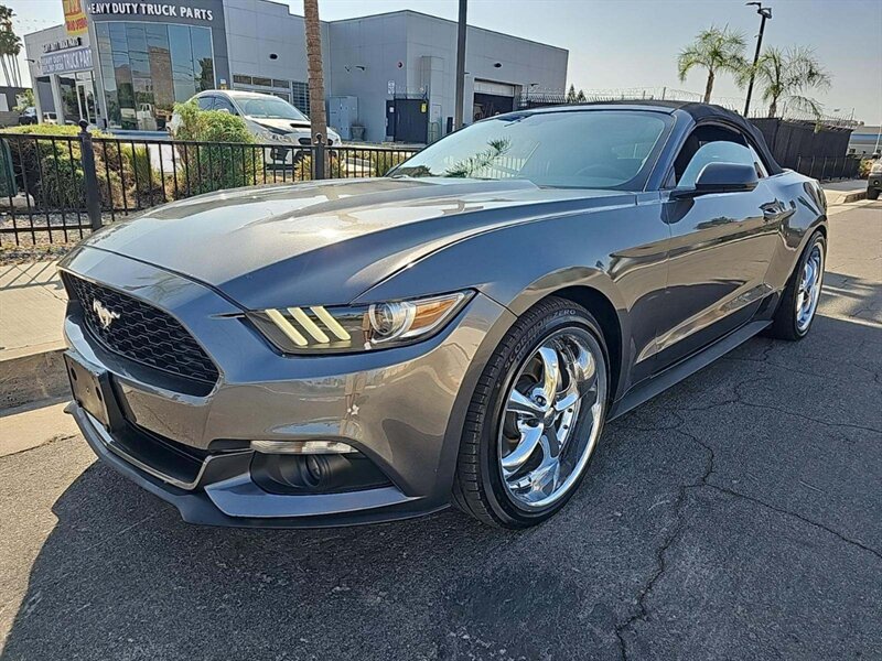 2016 Ford Mustang V6 - Photo 1 -