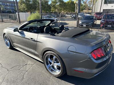 2016 Ford Mustang V6 - Photo 11 -