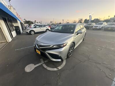 2021 Toyota Camry SE   - Photo 1 - National City, CA 91950