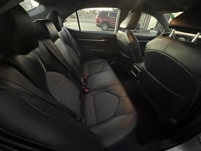 2021 Toyota Camry SE   - Photo 12 - National City, CA 91950