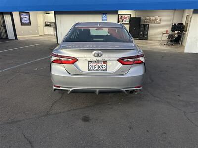 2021 Toyota Camry SE   - Photo 4 - National City, CA 91950