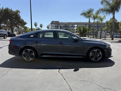 2022 Kia K5 EX   - Photo 5 - National City, CA 91950