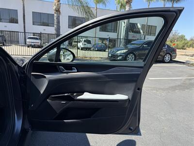 2022 Kia K5 EX   - Photo 18 - National City, CA 91950