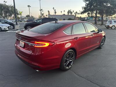 2018 Ford Fusion Hybrid SE   - Photo 5 - 