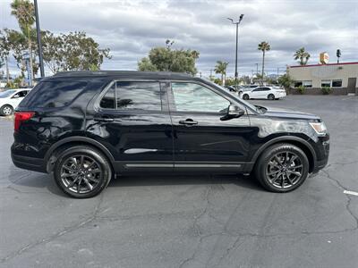 2018 Ford Explorer XLT   - Photo 4 - 