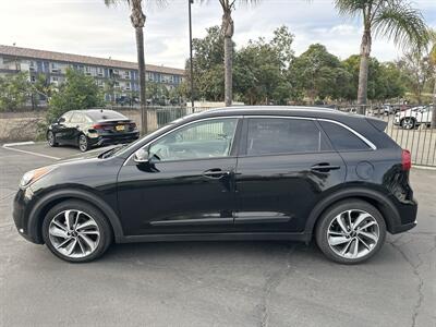 2018 Kia Niro Touring   - Photo 8 - National City, CA 91950