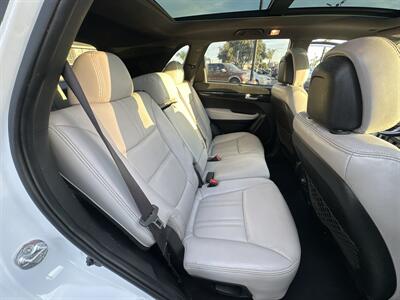 2014 Kia Sorento SX - Photo 11 -