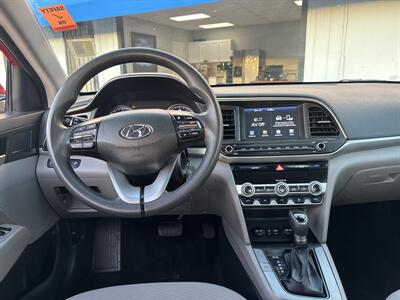 2020 Hyundai ELANTRA SEL   - Photo 9 - National City, CA 91950