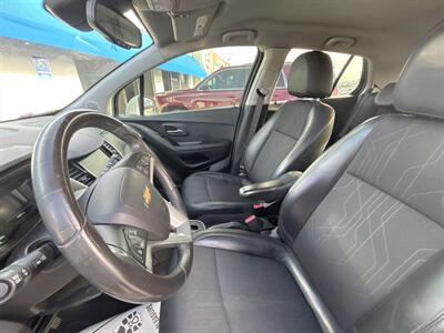 2022 Chevrolet Trax LT   - Photo 9 - National City, CA 91950