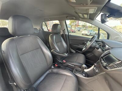 2022 Chevrolet Trax LT   - Photo 11 - National City, CA 91950