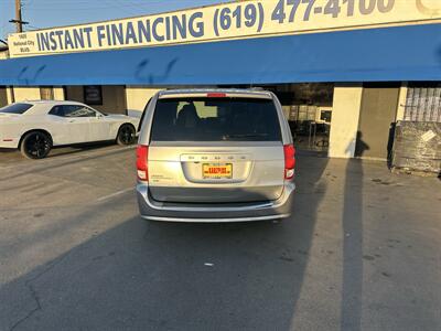 2019 Dodge Grand Caravan GT   - Photo 3 - National City, CA 91950
