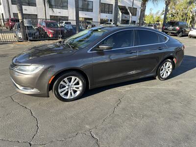 2017 Chrysler 200 Limited   - Photo 1 - 