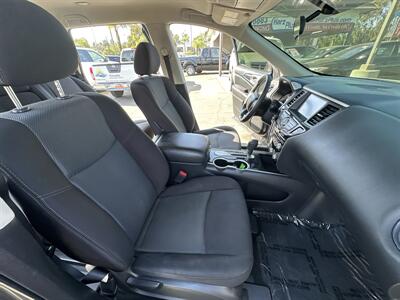 2020 Nissan Pathfinder S   - Photo 9 - National City, CA 91950