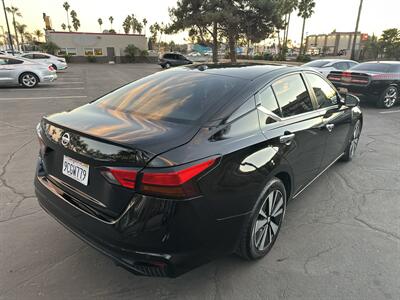 2019 Nissan Altima 2.5 SL - Photo 4 -