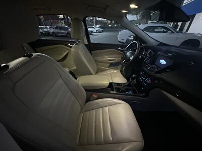 2017 Ford Escape Titanium   - Photo 13 - 