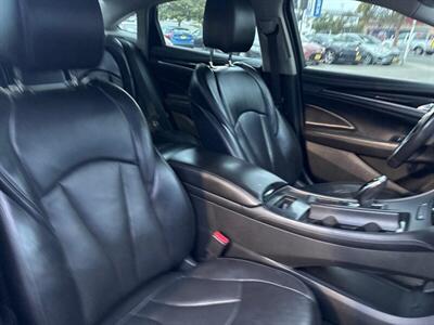 2018 Buick LaCrosse Essence   - Photo 12 - 