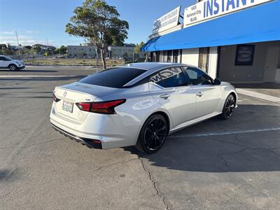 2019 Nissan Altima 2.5 SR   - Photo 4 - 