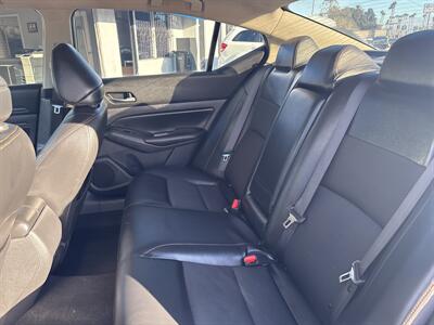 2019 Nissan Altima 2.5 SR   - Photo 10 - 