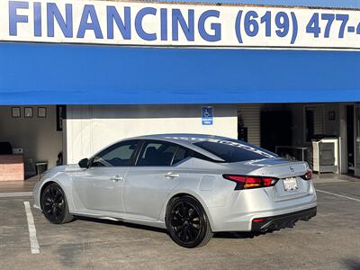 2019 Nissan Altima 2.5 SR   - Photo 2 - 