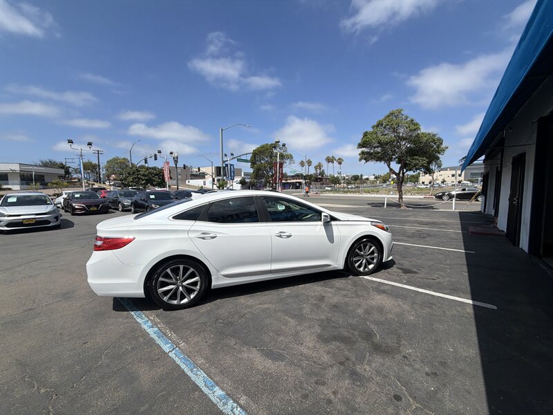 2016 Hyundai Azera - Photo 6 - National City, CA 91950