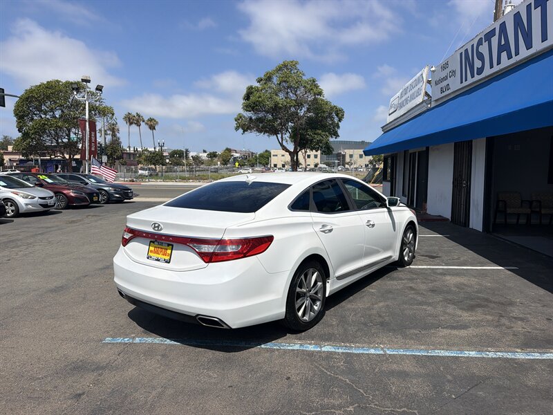 2016 Hyundai Azera - Photo 5 - National City, CA 91950