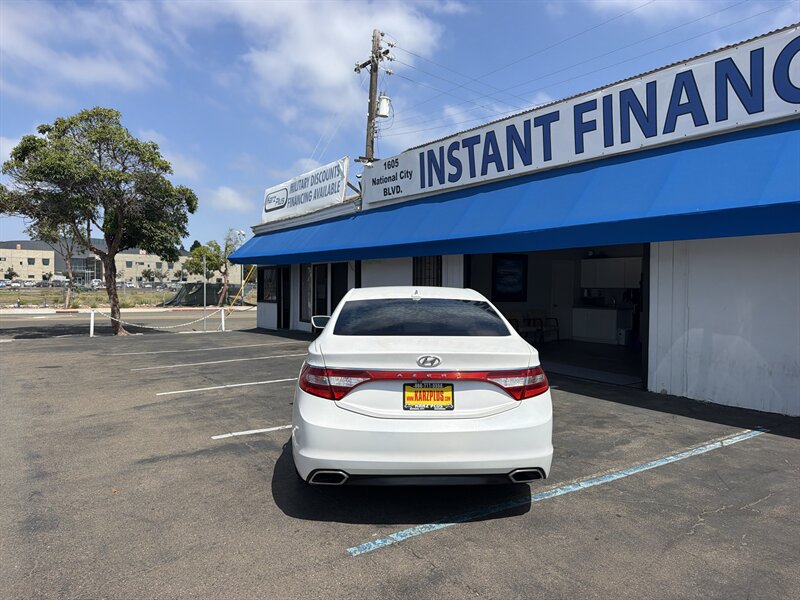 2016 Hyundai Azera - Photo 4 - National City, CA 91950