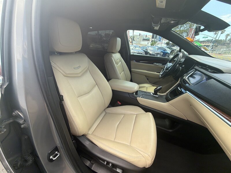 2017 Cadillac XT5 Premium Luxury - Photo 13 - National City, CA 91950
