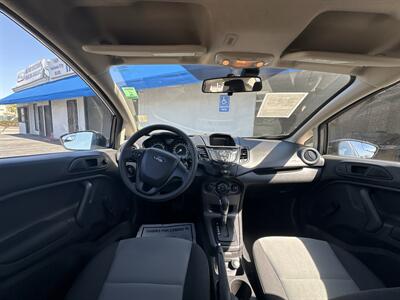 2018 Ford Fiesta S   - Photo 8 - 