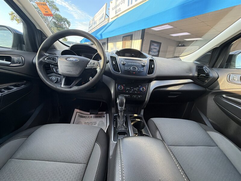 2018 Ford Escape SE - Photo 10 - National City, CA 91950