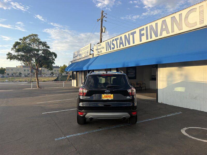 2018 Ford Escape SE - Photo 5 - National City, CA 91950