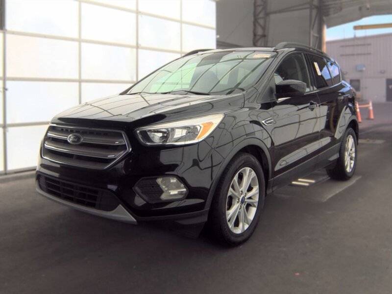 2018 Ford Escape SE   - Photo 1 - National City, CA 91950