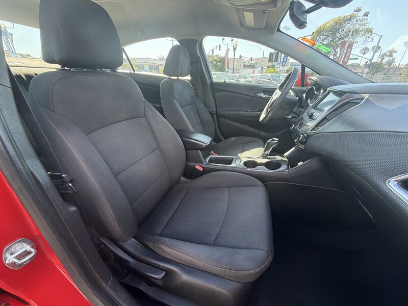 2019 Chevrolet Cruze LS - Photo 12 - National City, CA 91950