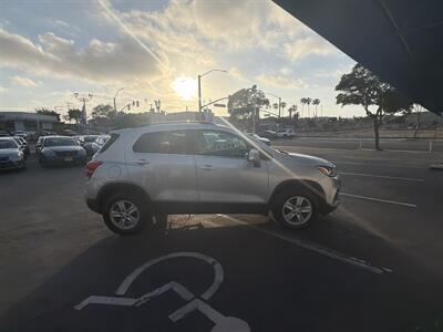 2020 Chevrolet Trax LT - Photo 6 - National City, CA 91950