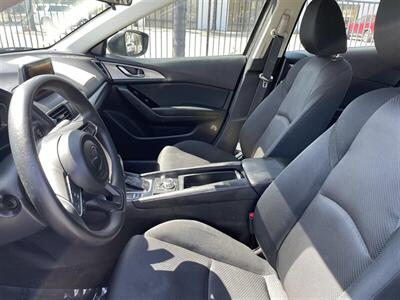 2017 Mazda Mazda3 Sport   - Photo 11 - 