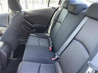 2017 Mazda Mazda3 Sport   - Photo 10 - 