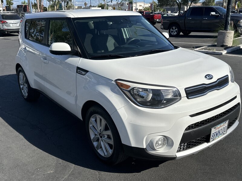 2018 Kia Soul Plus photo 3