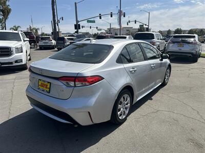2020 Toyota Corolla LE   - Photo 5 - National City, CA 91950