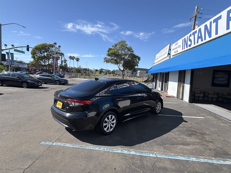 2022 Toyota Corolla LE - Photo 5 - National City, CA 91950