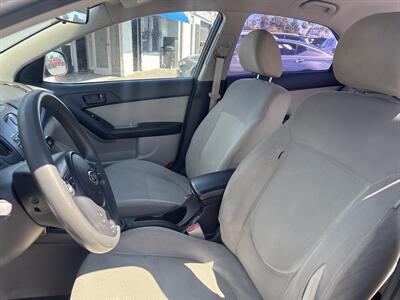 2010 Kia Forte EX   - Photo 10 - 