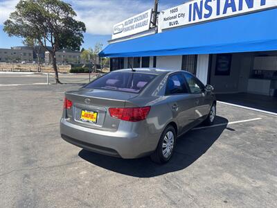 2010 Kia Forte EX   - Photo 5 - 