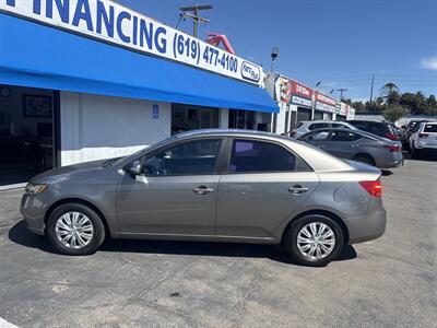 2010 Kia Forte EX   - Photo 2 - 