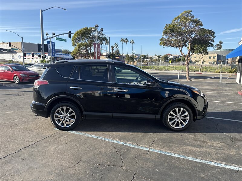 2017 Toyota RAV4 Limited photo 3