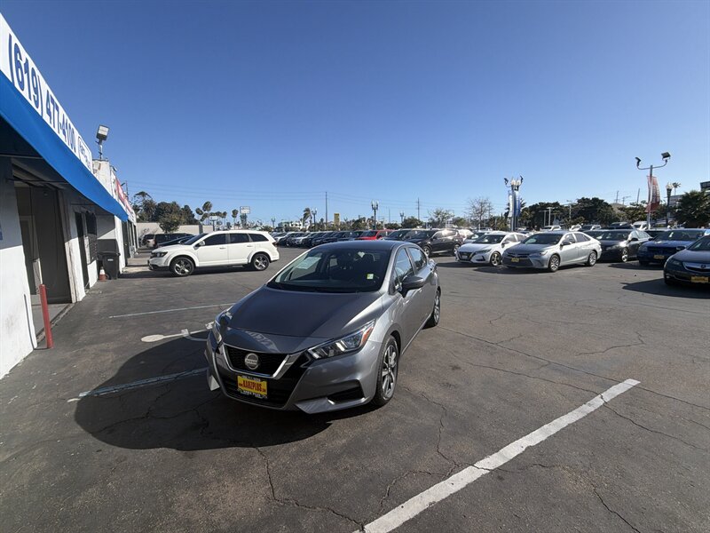 2021 Nissan Versa 1.6 SV CVT's photo