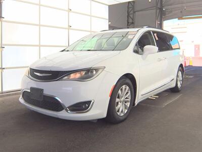 2019 Chrysler Pacifica Touring L   - Photo 1 - 