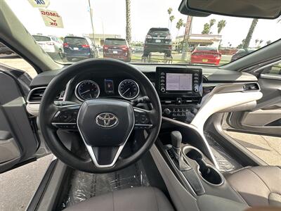 2021 Toyota Camry LE   - Photo 14 - 