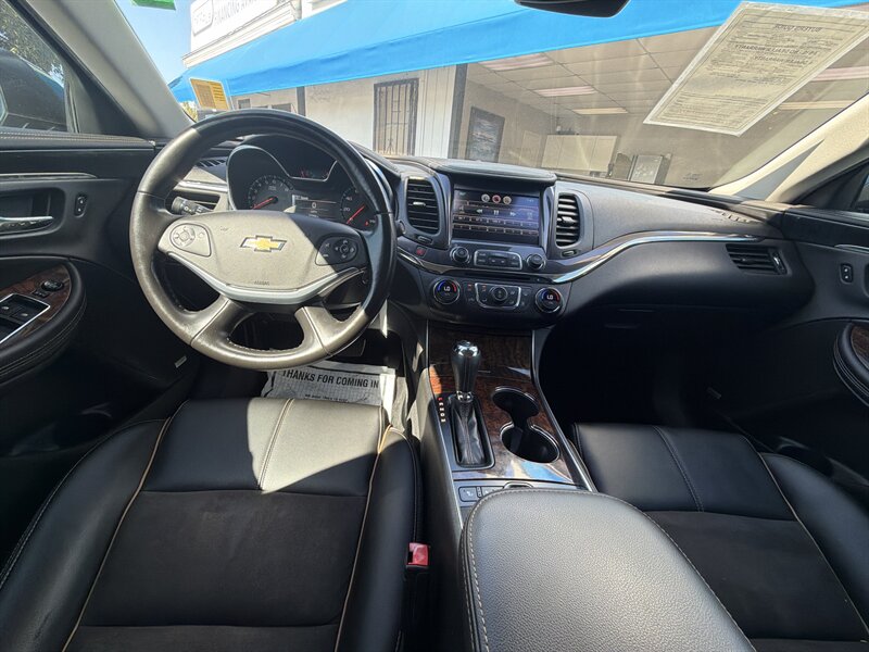 2014 Chevrolet Impala LT - Photo 9 - National City, CA 91950
